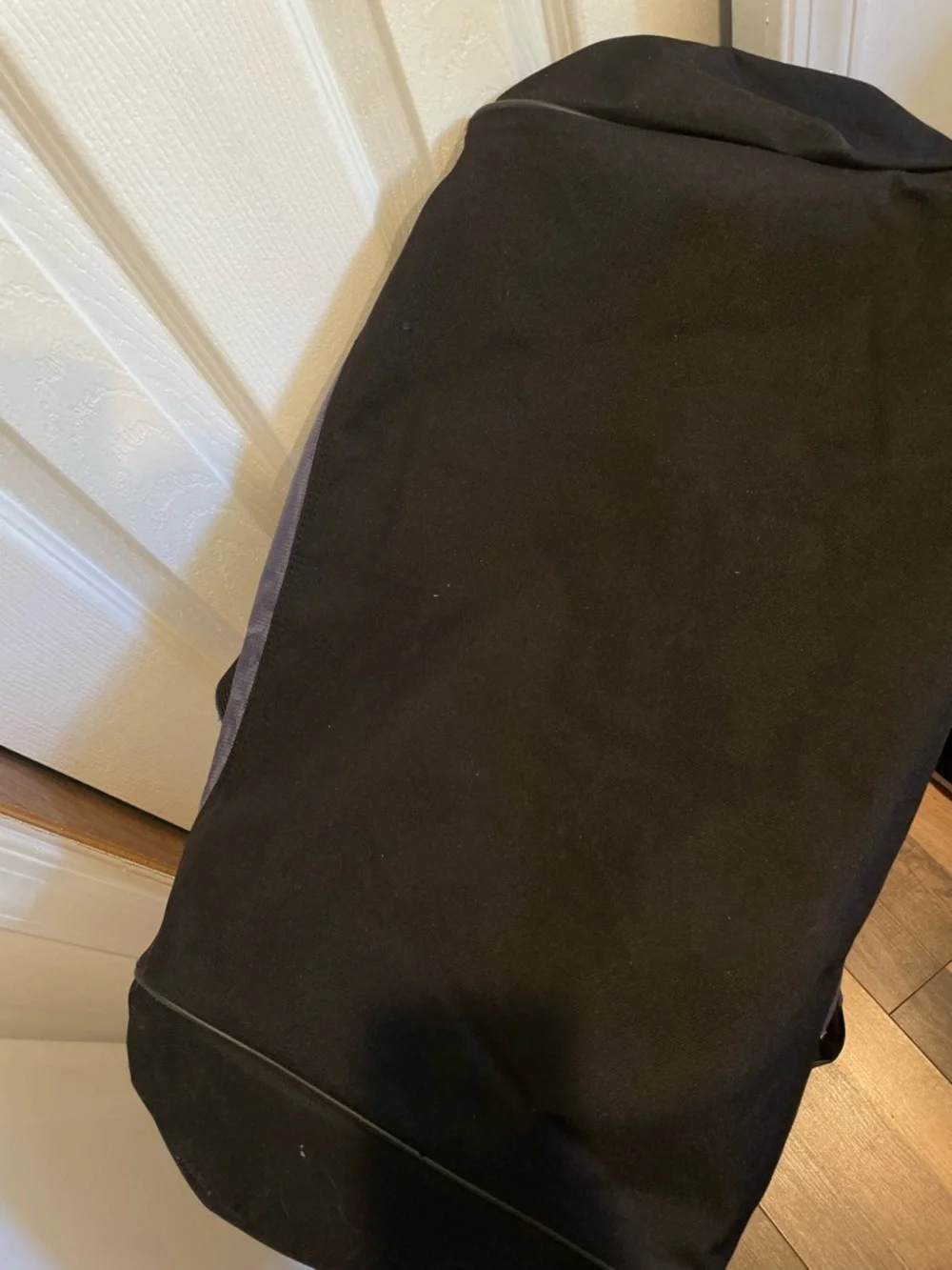 Vintage Nike Duffle Bag w\Shoulder Strap Navy Blue 25”x15”x12”